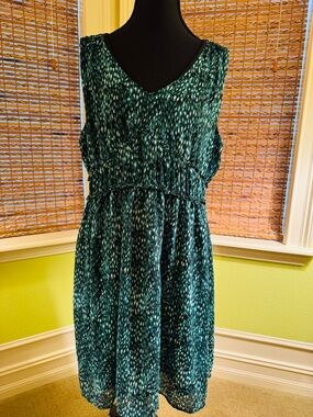 Forever 21 Teal Printed V-Neck Midi Dress